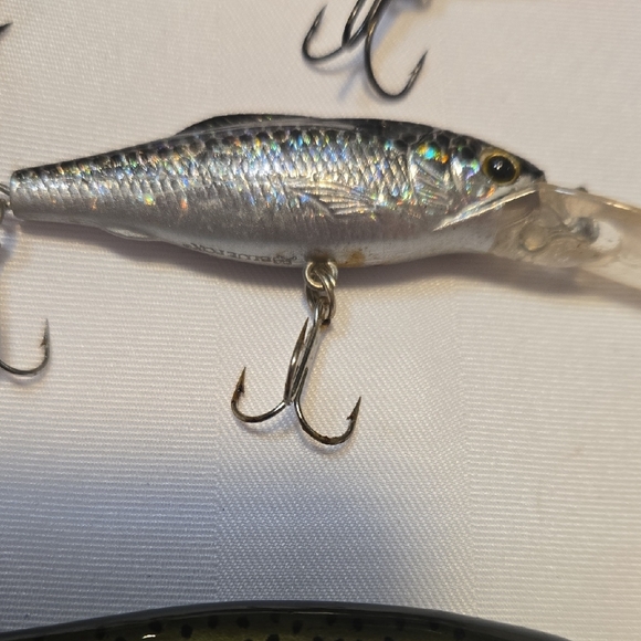 Assorted Fishing Lures Set - Picture 5 of 10